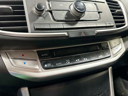 Used 2015 Honda Accord Sport image 17