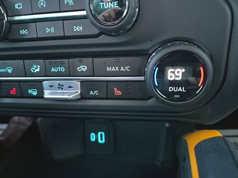 Used 2023 Ford Bronco Badlands w/ Sasquatch Package image 62