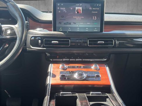 Used 2021 Lincoln Aviator Reserve RWD image 14