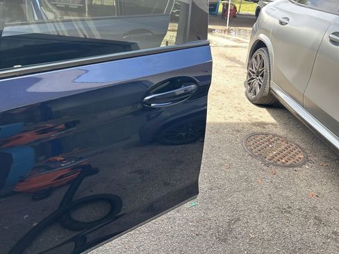 Used 2022 BMW M5 w/ Executive Package image 3