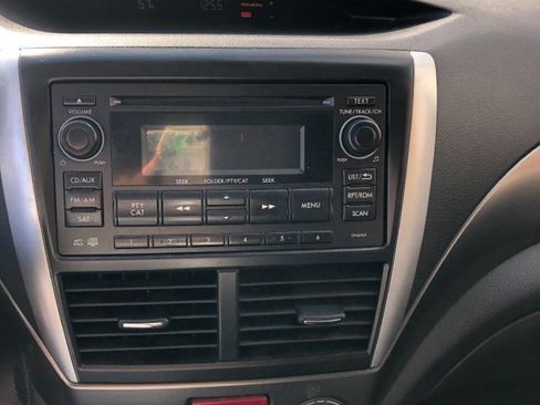 Used 2015 Subaru Impreza 2.0i Premium image 11