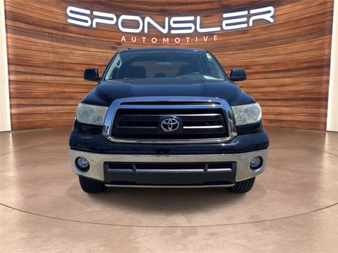 Used 2011 Toyota Tundra 4x4 CrewMax w/ SR5 Pkg image 8