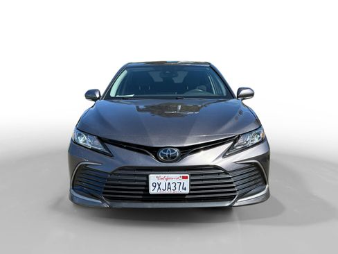 Used 2021 Toyota Camry LE w/ Convenience Package image 8