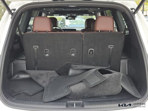 Certified 2024 Kia Telluride EX w/ EX Captain's Chair Package FWD image 15