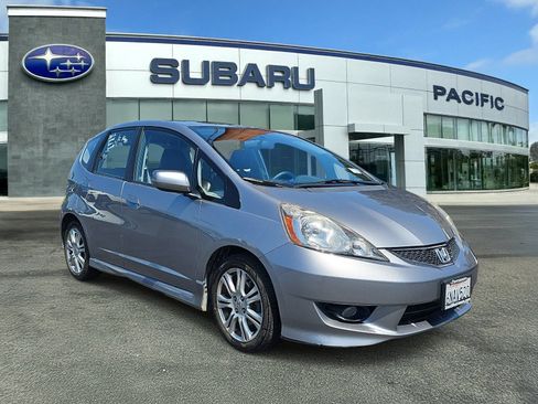 Used 2010 Honda Fit Sport image 1