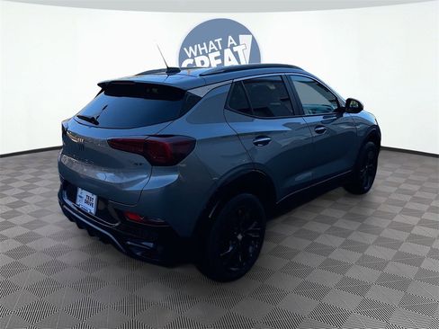 Used 2024 Buick Encore GX Sport Touring image 8