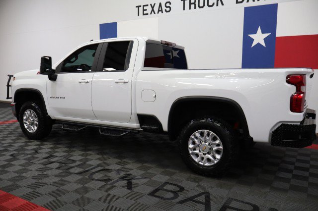Used 2022 Chevrolet Silverado 2500 LT w/ Convenience Package AWD/4WD image 5
