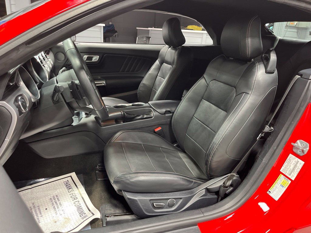 Used 2018 Ford Mustang Premium RWD image 22