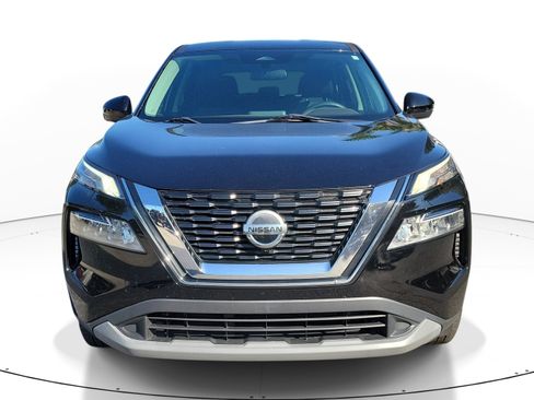 Used 2021 Nissan Rogue SV FWD image 2