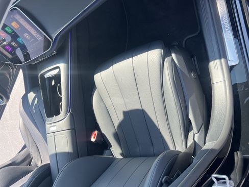 Used 2025 Mercedes-Benz E 350 Sedan image 35