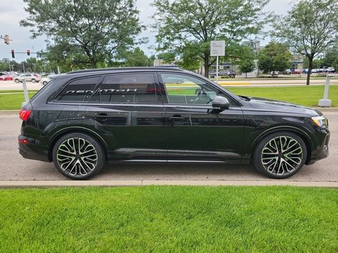 New 2026 Audi SQ7 Prestige AWD/4WD image 37