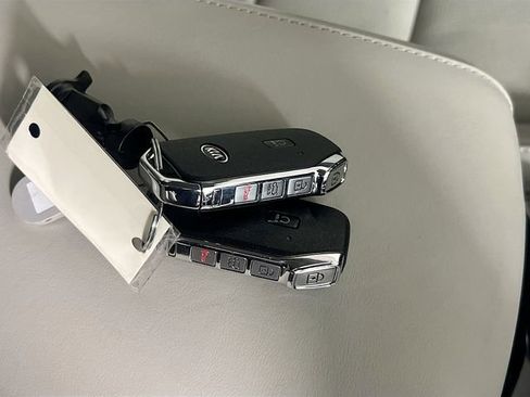 Used 2021 Kia Telluride SX image 33