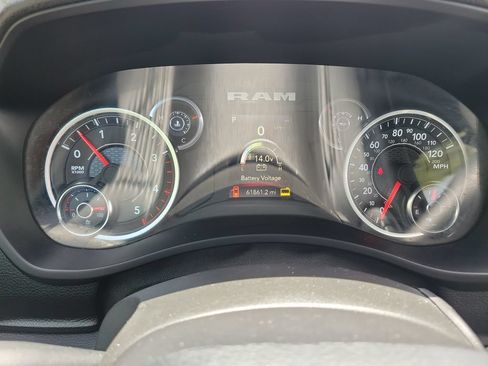 Used 2024 RAM 3500 Big Horn AWD/4WD image 14