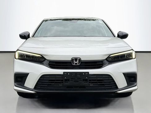 Used 2023 Honda Civic Sport image 3