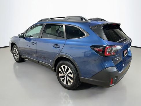 Used 2022 Subaru Outback Premium AWD/4WD image 9