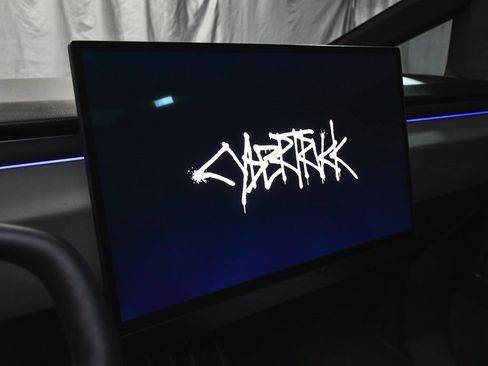 Used 2024 Tesla Cybertruck AWD Crew Cab image 30