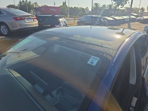 Used 2025 Tesla Model Y Long Range RWD image 19