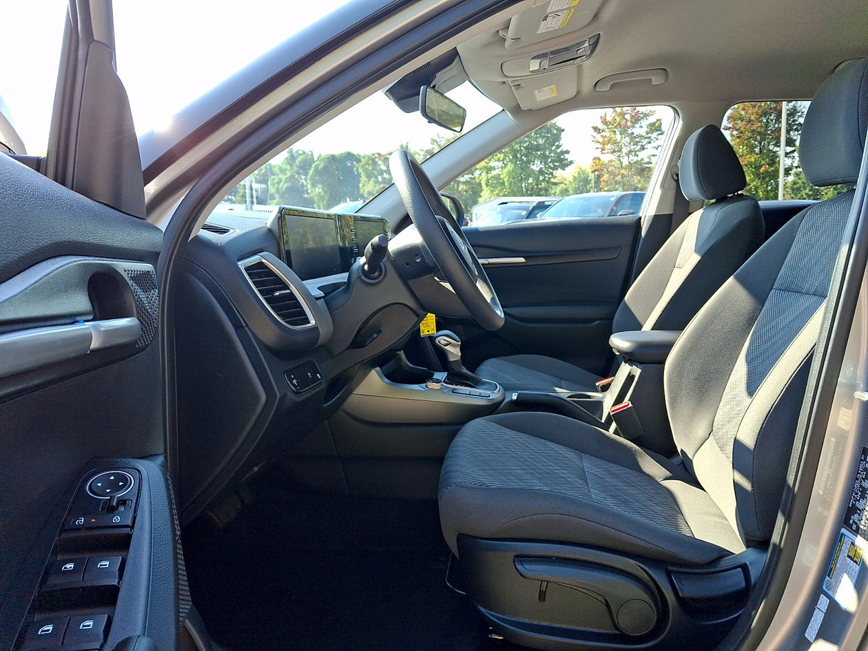 Used 2026 Kia Seltos LX AWD/4WD image 13