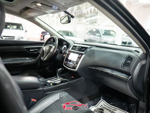 Used 2018 Nissan Altima 2.5 SL w/ 2.5 SL Technology Package image 15