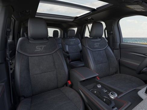 New 2025 Ford Explorer ST image 33