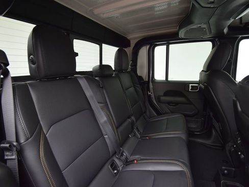 New 2026 Jeep Gladiator Sport image 16