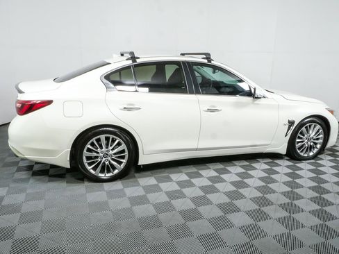 Used 2019 INFINITI Q50 Luxe w/ Cargo Package (L96) RWD image 2
