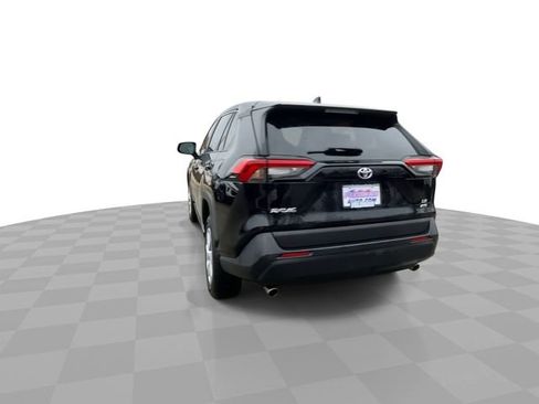 Used 2024 Toyota RAV4 LE image 9