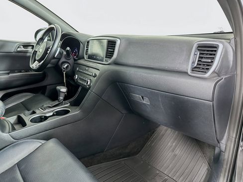 Used 2022 Kia Sportage Nightfall Edition FWD image 28