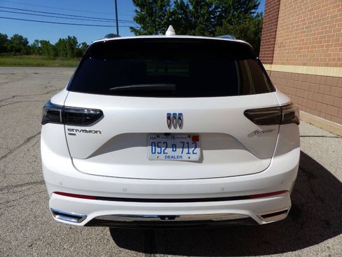 Used 2025 Buick Envision Avenir AWD/4WD image 7