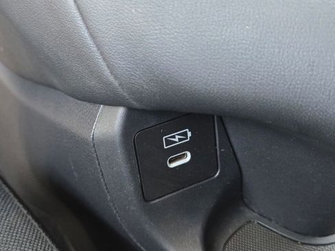 Used 2025 Honda HR-V LX image 25