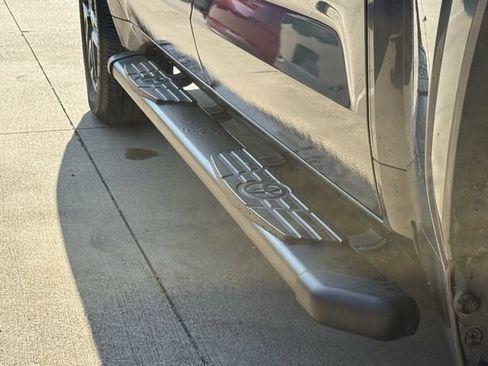 Used 2024 Toyota Tundra Limited AWD/4WD image 9