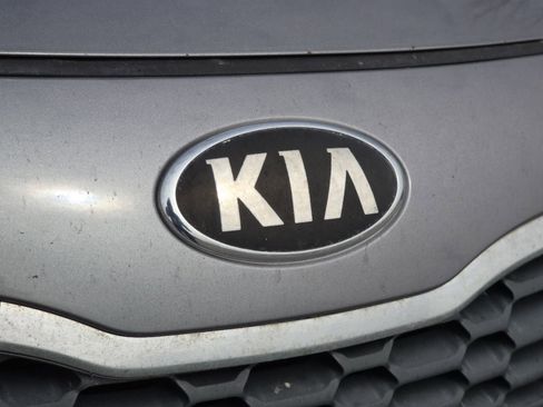 Used 2016 Kia Forte LX w/ LX Popular Plus Package image 8