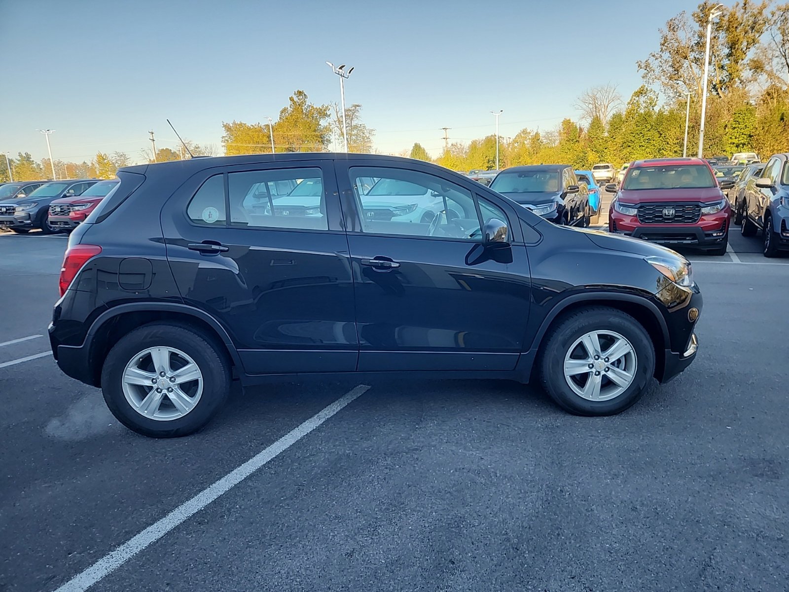 Used 2020 Chevrolet Trax LS FWD image 6