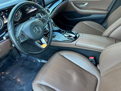 Used 2018 Mercedes-Benz E 300 image 11