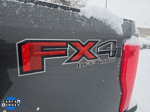 Used 2017 Ford F250 XLT w/ XLT Premium Package image 13