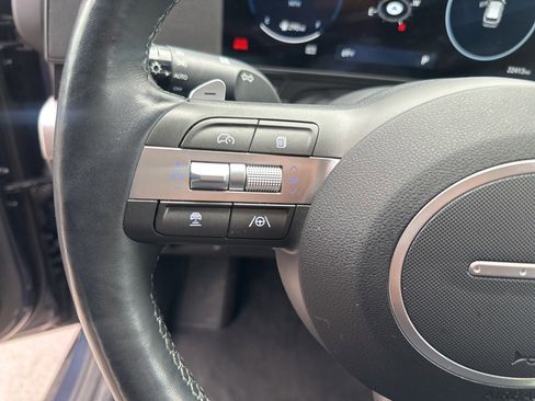 Used 2024 Hyundai Kona Limited image 24