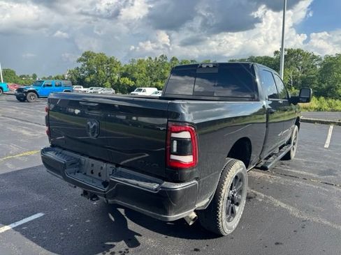 Used 2024 RAM 2500 Big Horn w/ Night Edition AWD/4WD image 3
