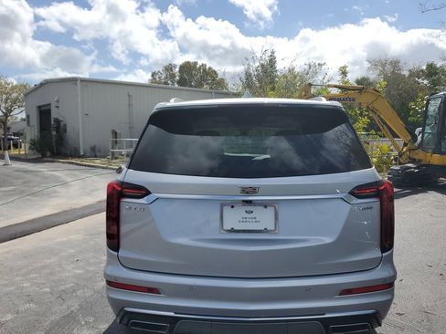Used 2020 Cadillac XT6 Premium Luxury image 13