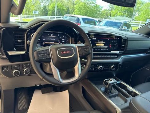 Used 2026 GMC Sierra 1500 SLT w/ SLT Premium Plus Package AWD/4WD image 15