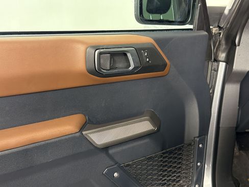 Used 2023 Ford Bronco Outer Banks AWD/4WD image 15