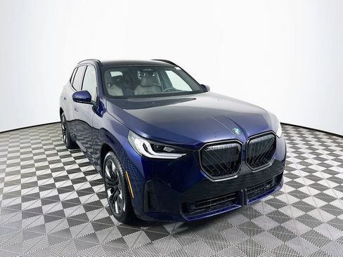 Used 2025 BMW X3 xDrive30i w/ Premium Package image 2