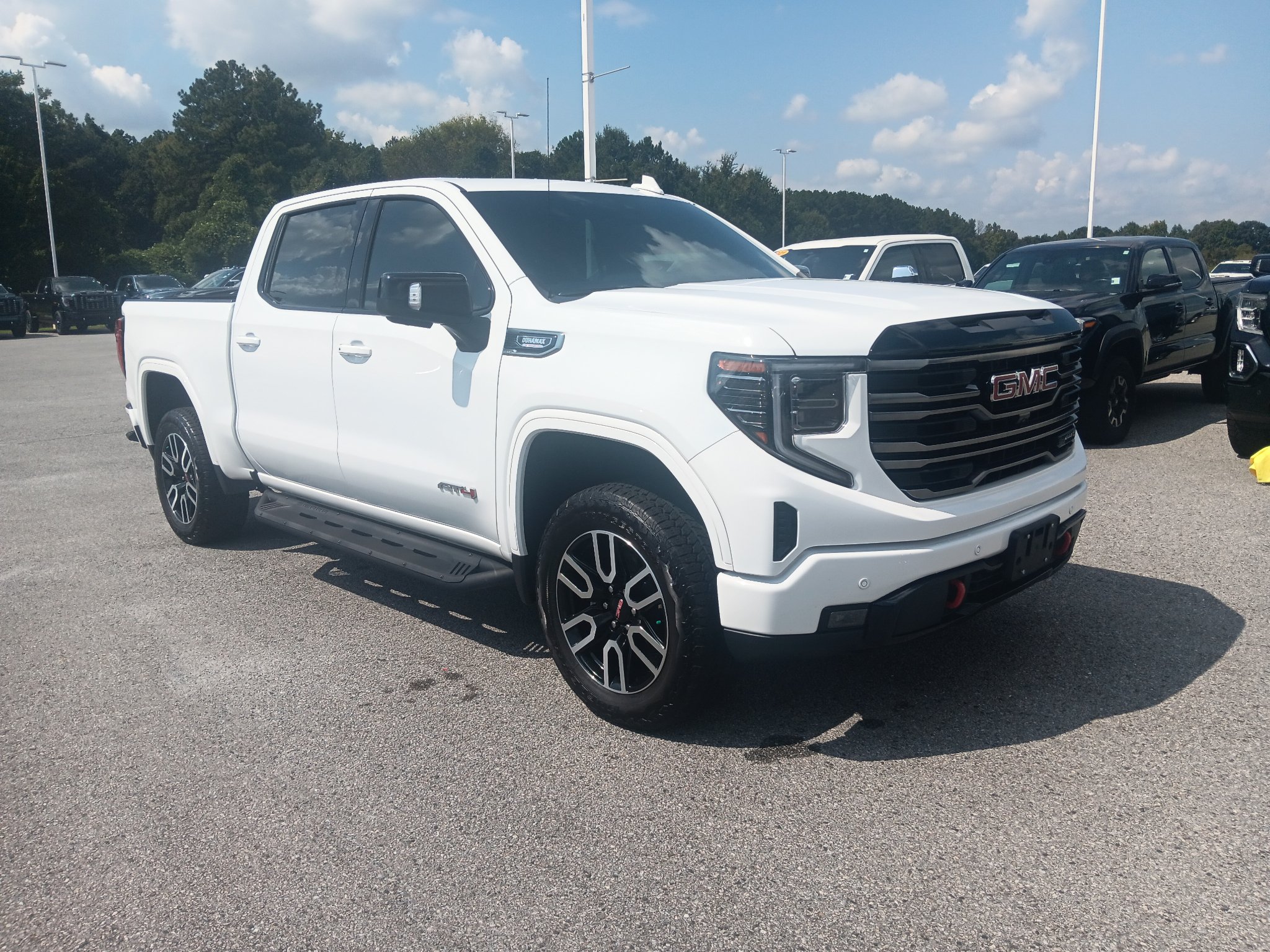 Used 2025 GMC Sierra 1500 AT4 w/ AT4 Premium Package AWD/4WD image 25