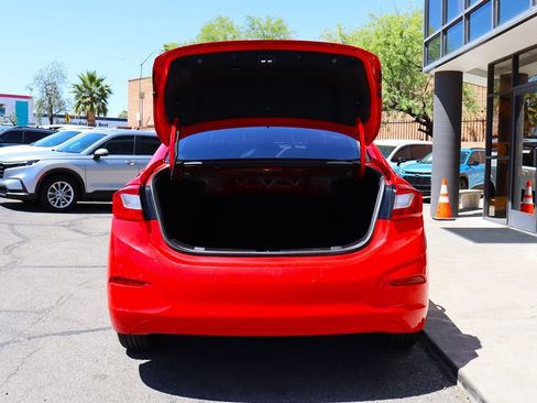 Used 2019 Chevrolet Cruze LS w/ LS Convenience Package FWD image 22