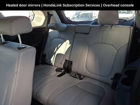 Used 2025 Honda Pilot Touring image 19