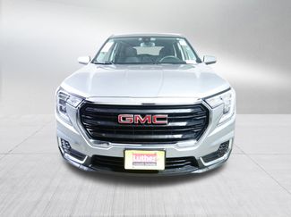 Used 2024 GMC Terrain SLE video 2