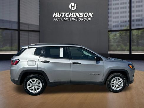 Used 2018 Jeep Compass Sport FWD image 8