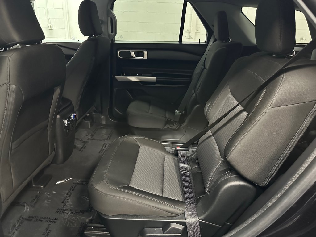 Used 2022 Ford Explorer XLT AWD/4WD image 22