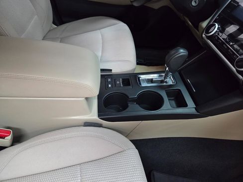 Used 2019 Subaru Outback 2.5i Premium AWD/4WD image 25