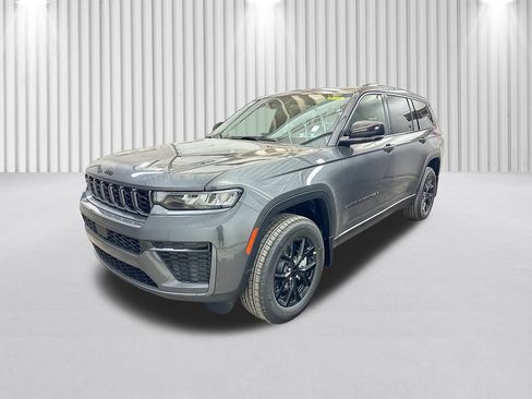 New 2026 Jeep Grand Cherokee L 4WD image 10