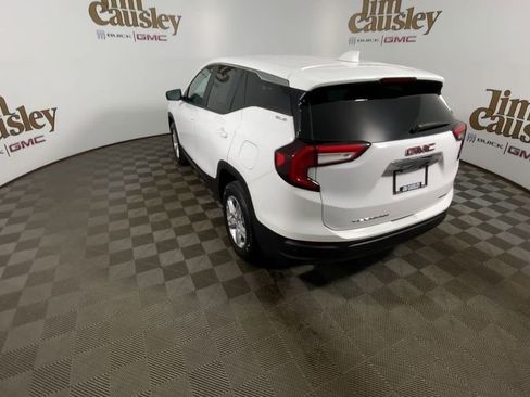 Used 2023 GMC Terrain SLE AWD/4WD image 7
